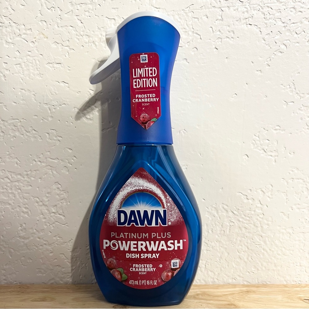 Limited Edition New Dawn Powerwash Spray Dish Soap Frosted Cranberry 16 Fl Oz